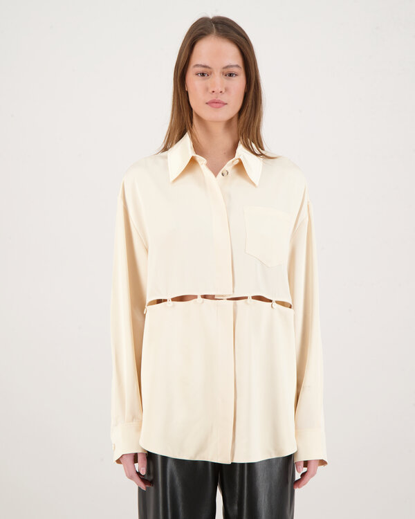 Maxon Blouse Button Split Creme