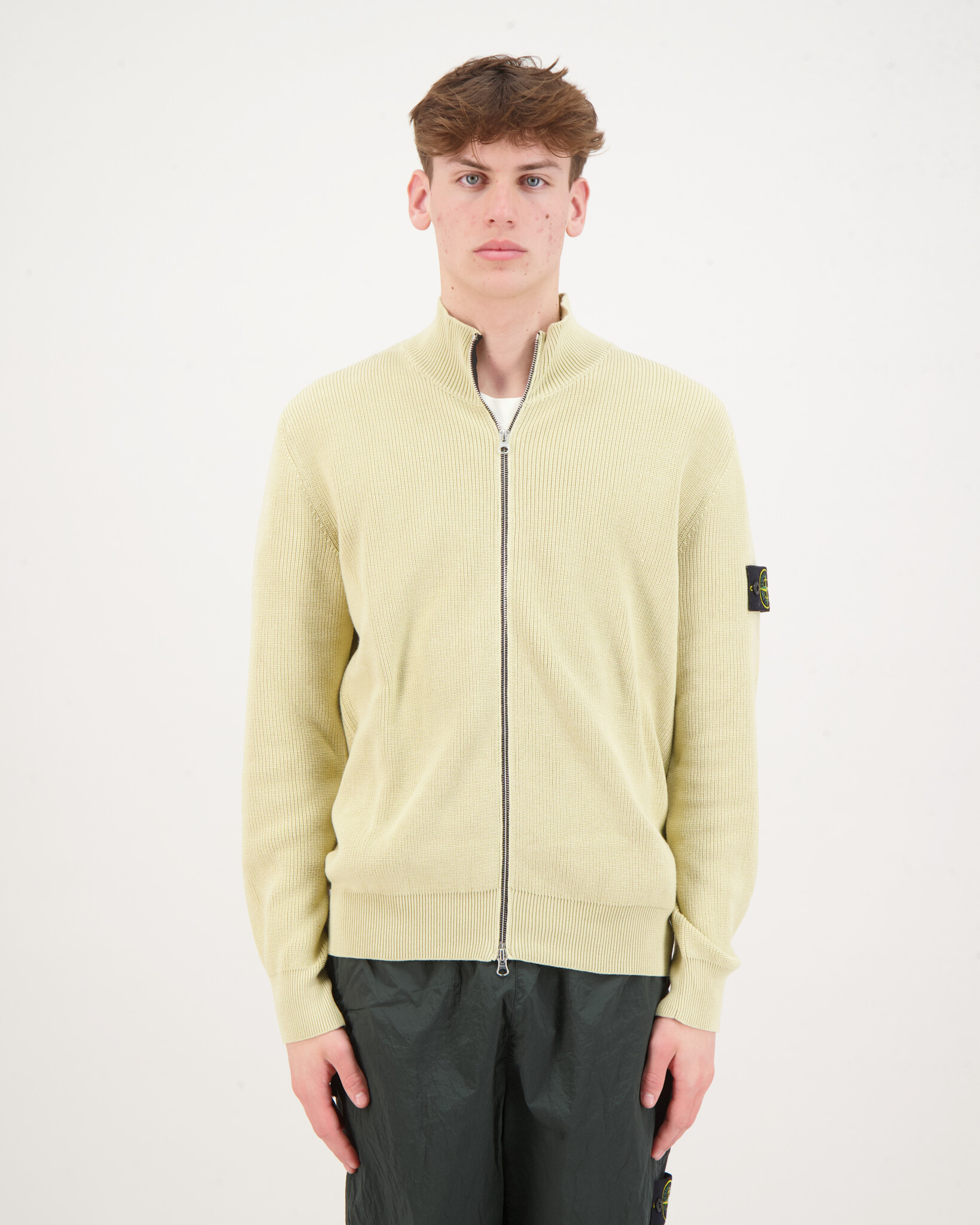 stone island カーディガンMAGLIA