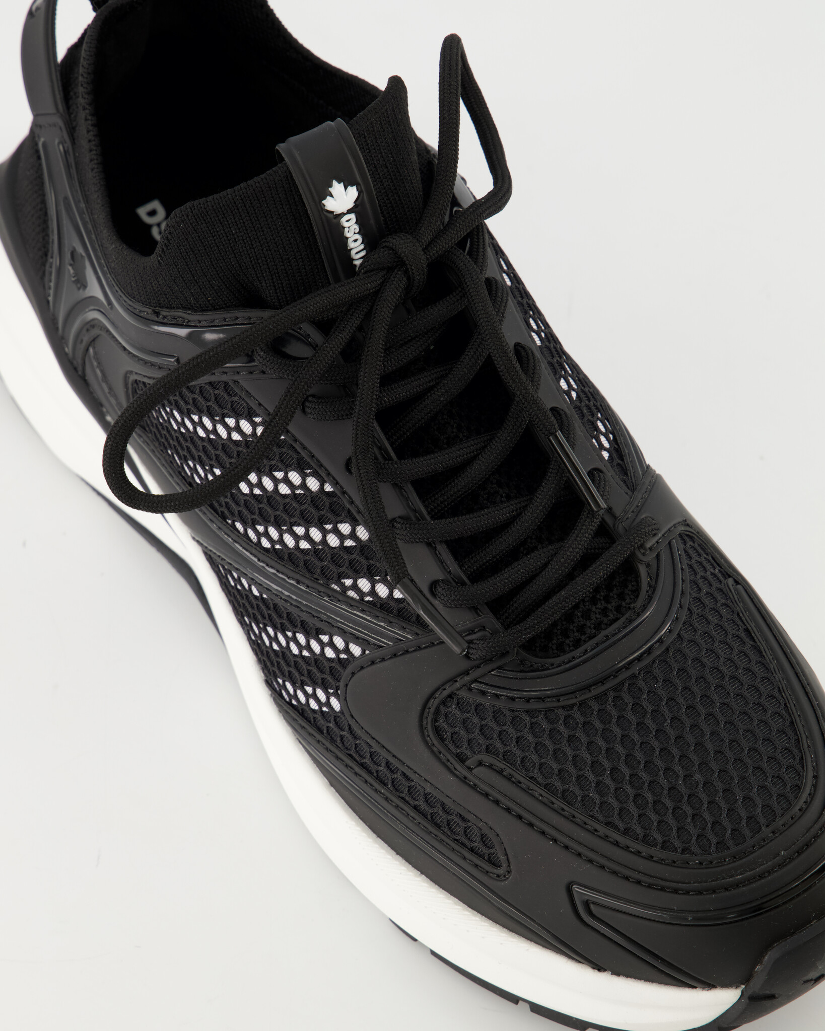 Dsquared2 Dash Lace-Up Low Top Sneakers Black - Beachim Dsquared2 Dash Lace-Up Low Top Sneakers Black - Beachim