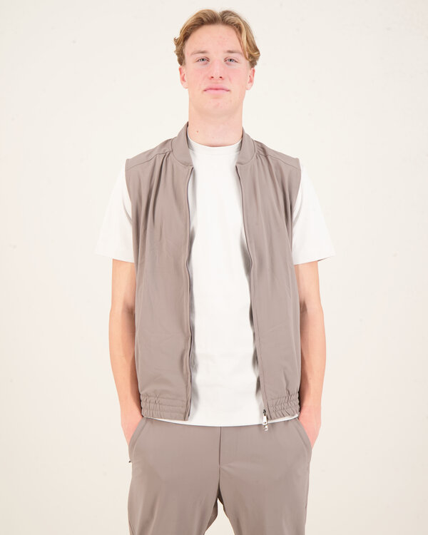 Jogger Vest Taupe
