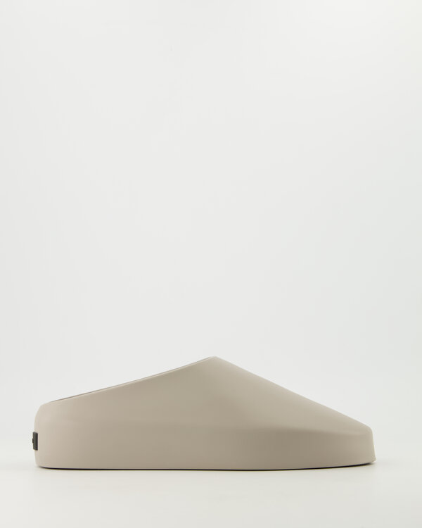 California Slip-ons Beige