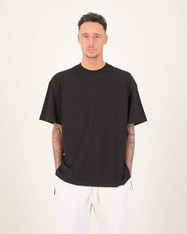 Initial Oversized T-Shirt Zwart