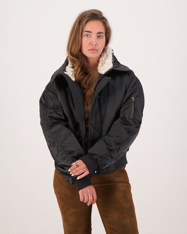 Elisa Jas Zwart