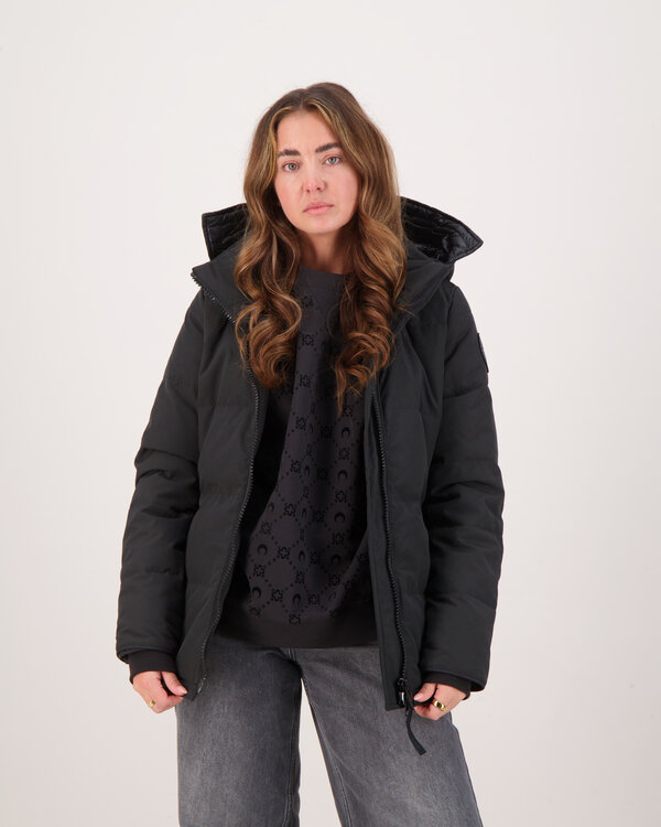 Chelsea Parka Black Label Zwart