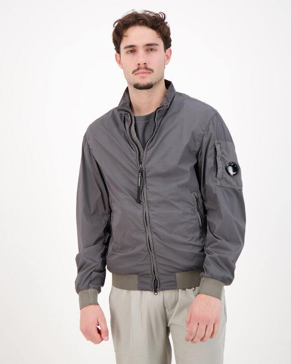Outerwear Short Jacket in Nycra R Grau