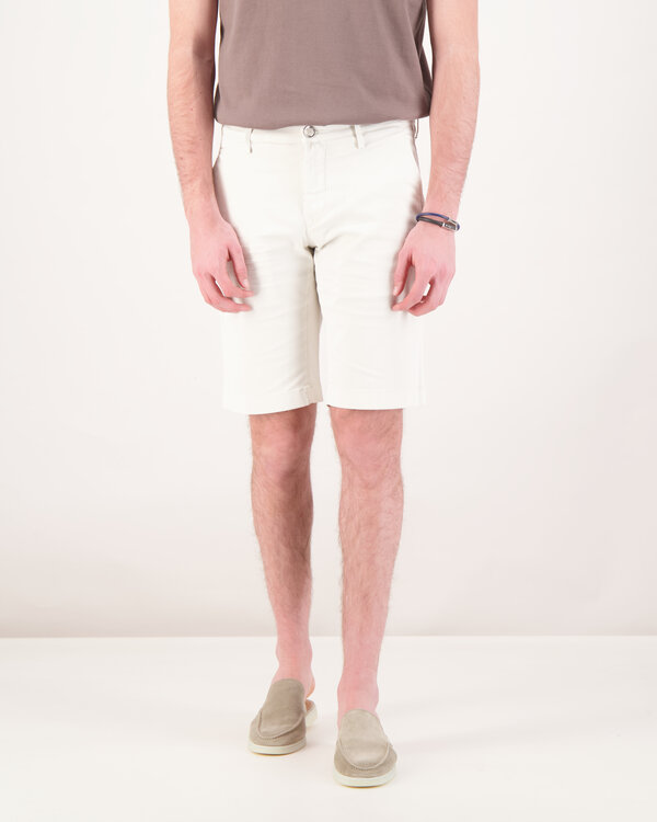 Bob Fit Bermuda Chino Offwhite