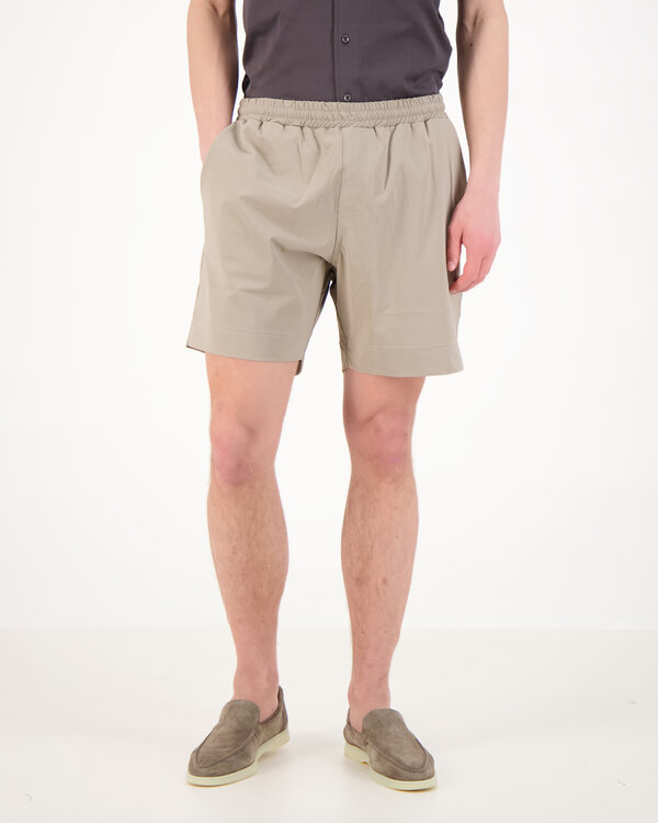 Beach Club Short Sand