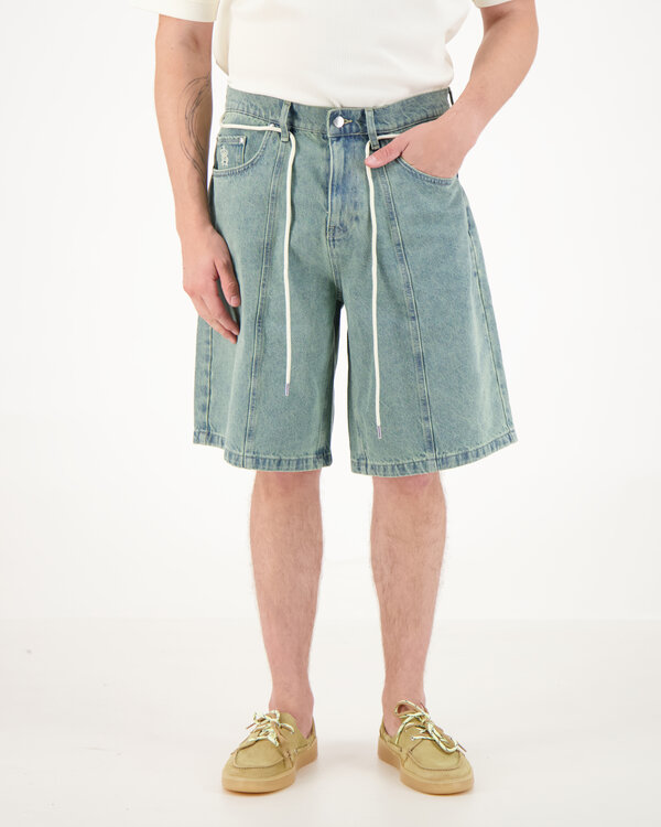 Felled Denim Short Jeans