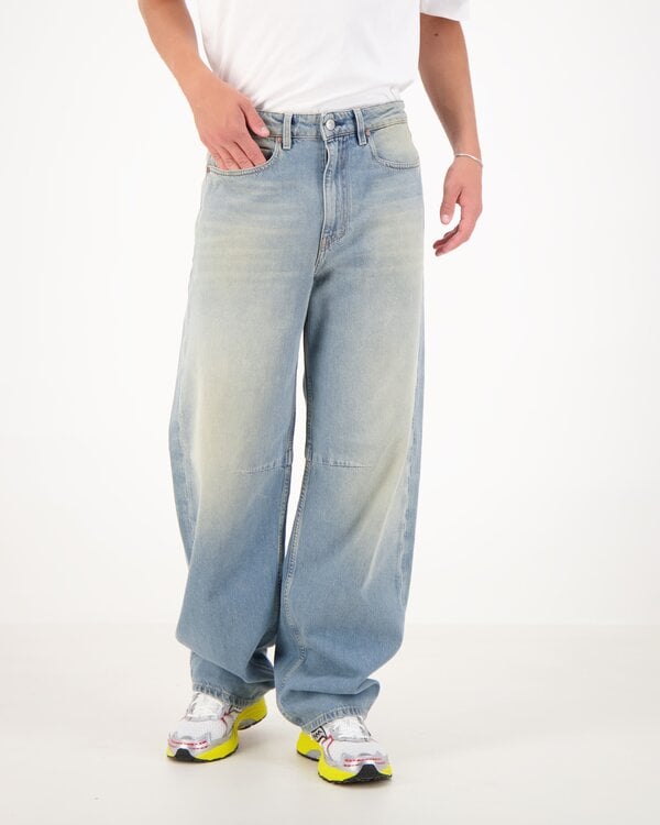 Robyn Jeans Williston