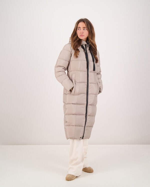 Nunki MQN 02 Long Down Jacket Sand