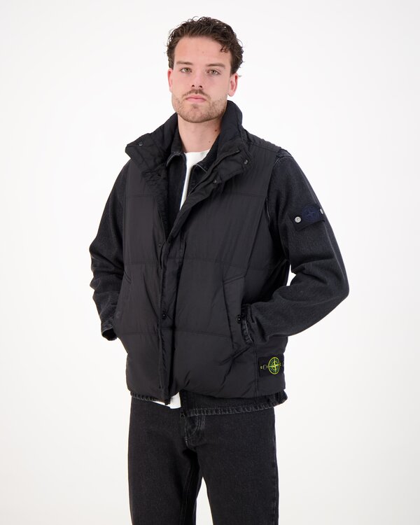 Stone Island G100010 Crinkle Reps NY Bodywarmer Zwart G100010 Crinkle Reps NY Bodywarmer Zwart