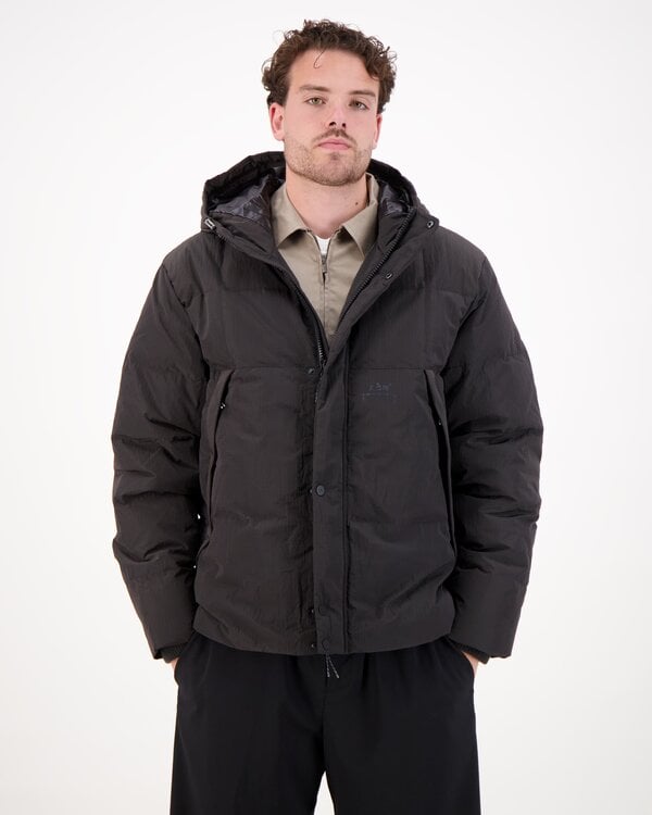 Howlett Heavy Down Jacke Schwarz