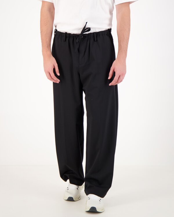 Wool Stretch Barrel Leg Trousers Zwart