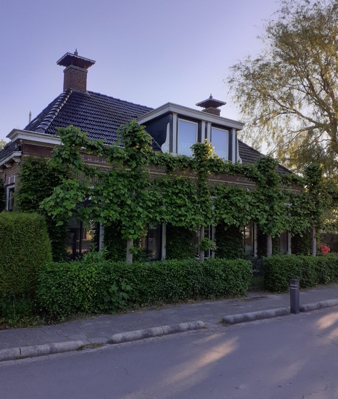 Gasloos monument uit 1863  te bezoeken tijdens de Duurzame Huizenroute