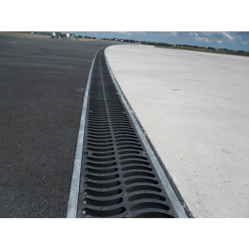 Stradal Grate channel HRI 300 with cast iron BANANA grid. L = 0.75m, class D, 400KN