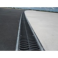Stradal Grate channel HRI 400-300 with cast iron BANANA grid. L = 0.75m, class F, 900KN