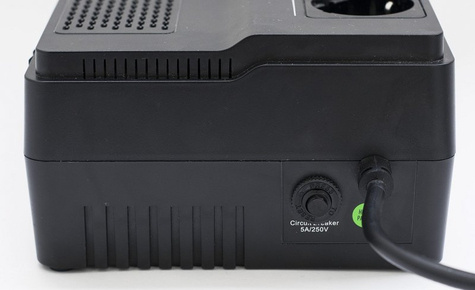 APC Back-UPS BV800VA AVR S Outlet 230V