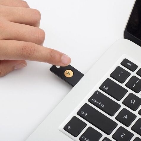YUBICO YubiKey 5 NFC - Beveiligingssleutel