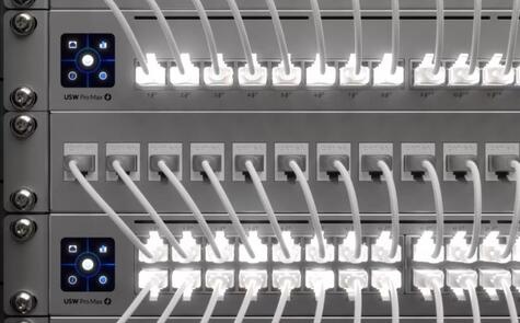 Ubiquiti UniFi Premium Patch Cable Cat6A, 24-pack, 15cm (white)