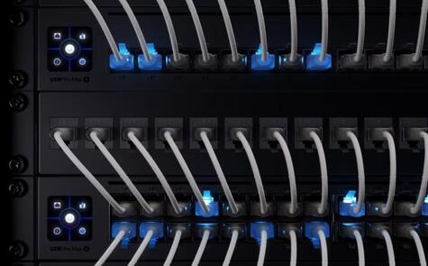 Ubiquiti UniFi Premium Patch Cable Cat6A, 15cm (white)