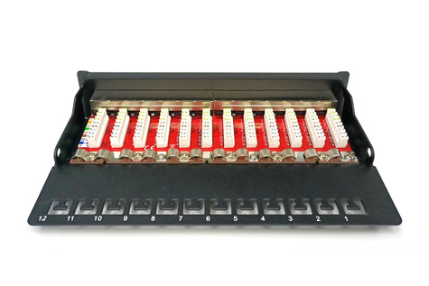 DIGITUS Desktop CAT 6A, klasse EA patchpaneel, afgeschermd, zwart