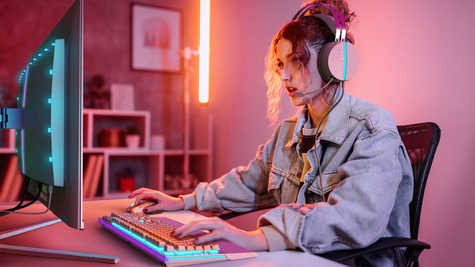 Philips Evnia 8000 32M2N8900 - OLED monitor - 4K - 32" - HDR