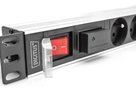 DIGITUS 1U aluminium contactdoosstrip, 7x CEE 7/5 16A stekker, 250VAC 50/60Hz, met schakelaar