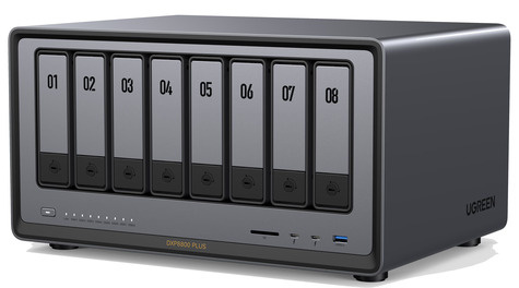 Ugreen DXP8800 Plus