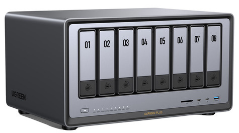 Ugreen DXP8800 Plus