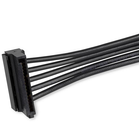 STARTECH 4x SATA Voedingskabel Splitter Adapter - Splitser voor stroom - SATA-voeding (M) naar SATA-voeding (V) - 40 cm - zwart