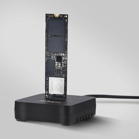 STARTECH USB-C/USB-A to M.2 NVMe Dock Adapter