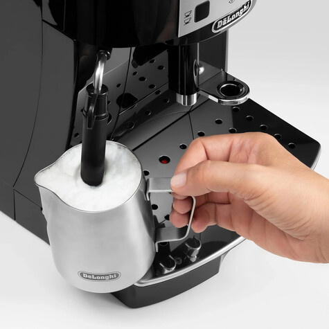 DeLonghi Magnifica S ECAM22.112.B Espresso Machine - Black