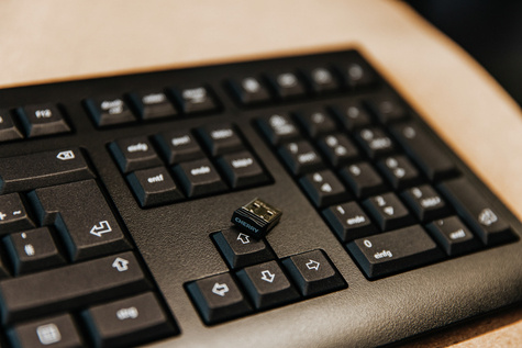 Cherry KW 3000 - Keyboard - Wireless - QWERTY - Black