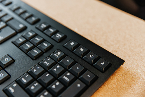 Cherry KW 3000 - Keyboard - Wireless - QWERTY - Black