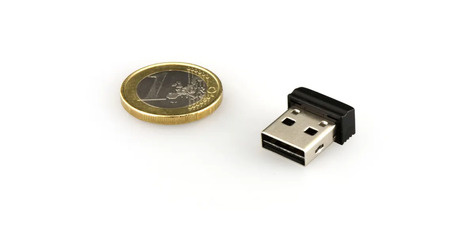 Verbatim USB-Stick Store 'n' Stay NANO - USB 2.0 - 32 GB - Black