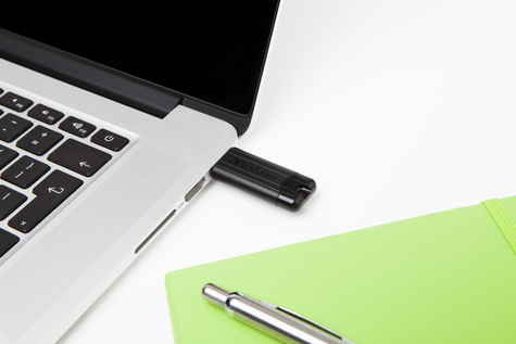 Verbatim USB 3.0 Stick Pin Stripe 32GB schwarz