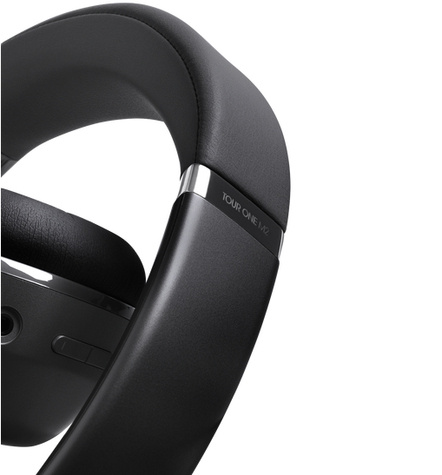 JBL Tour ONE M2