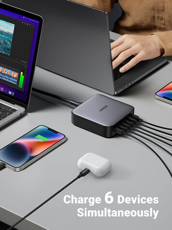 Ugreen 2USB-A+4USB-C 200W Desktop Fast Charger