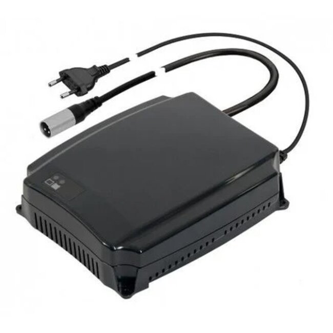 Landport (LP) 2x LPCG12-100 accu's 12 volt 100 ah + c-Go acculader 24v 10A