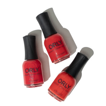 NAIL POLISH