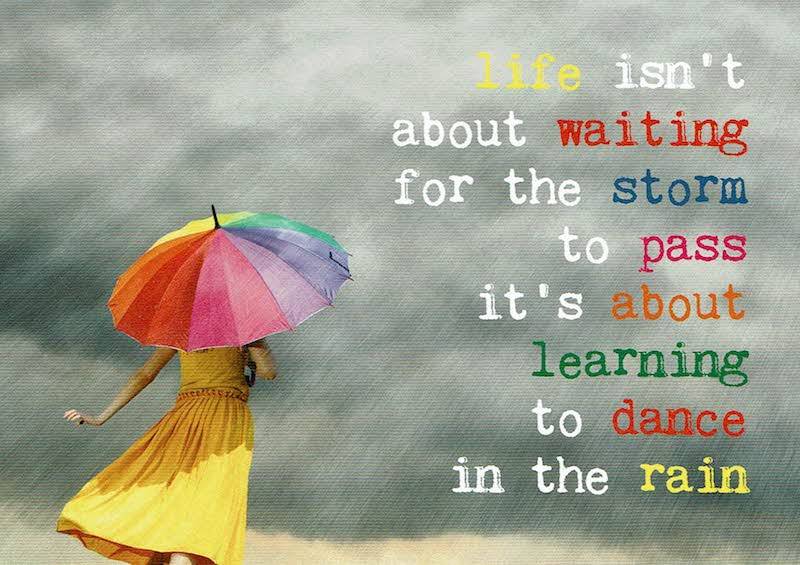 ZintenZ postkaart Life isn't about waiting Things that