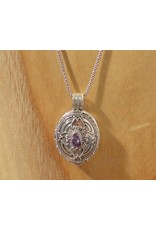 Keepsake locket oval amethyst