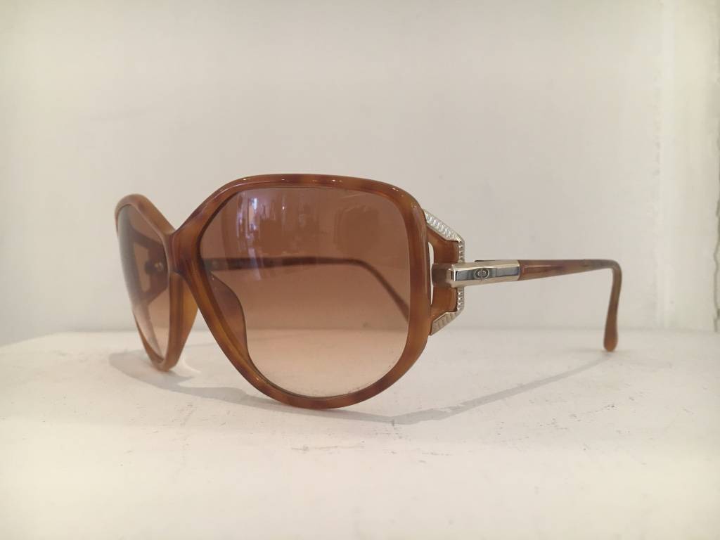 Christian Dior 2498