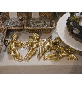 Gouden Engelen, Engel