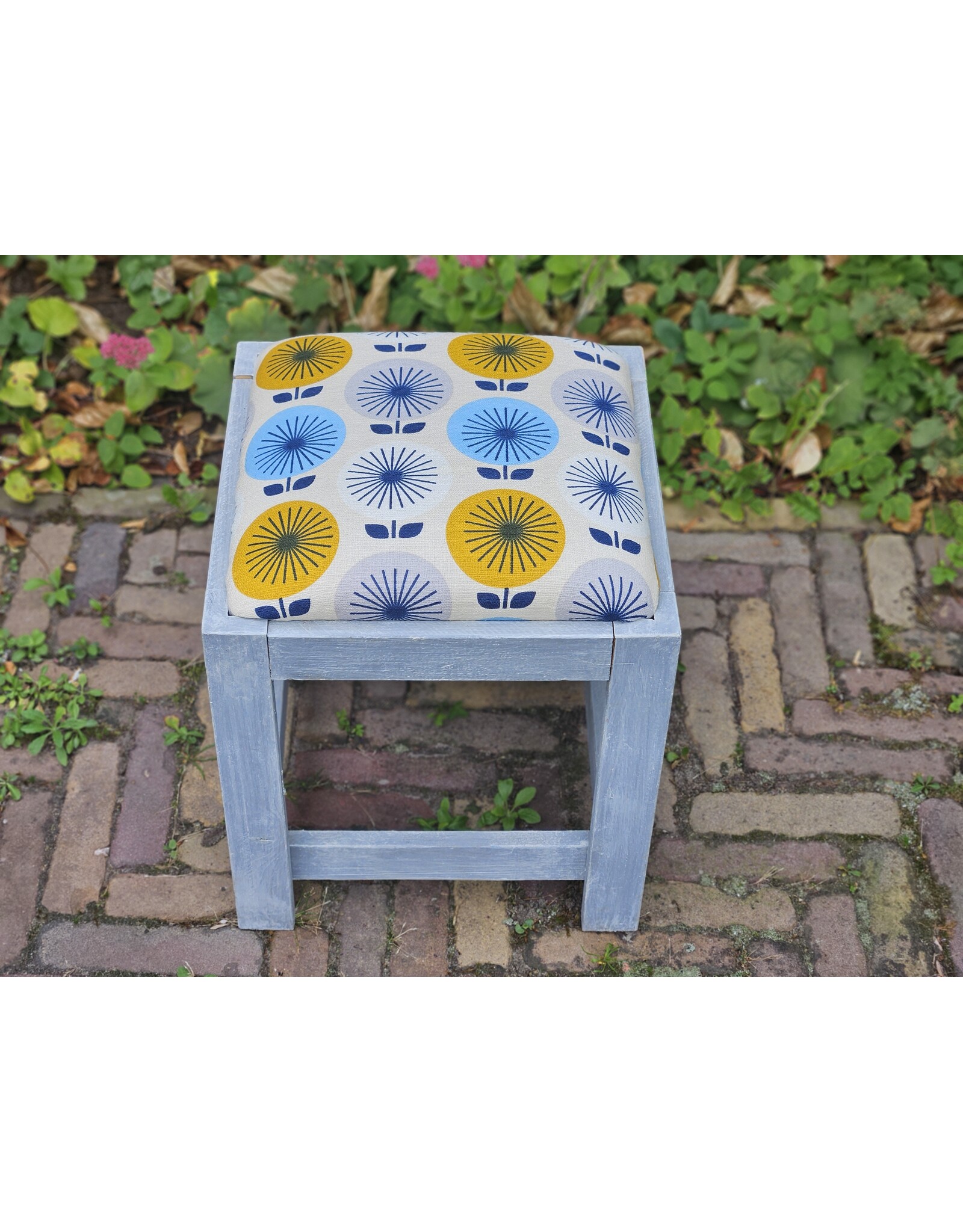 Guinevere Houten Krukje met Stoffen zitting