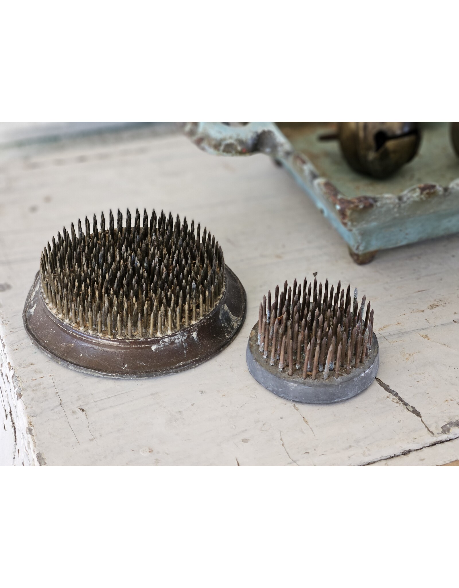 Pique Fleur, bloemsteker metaal