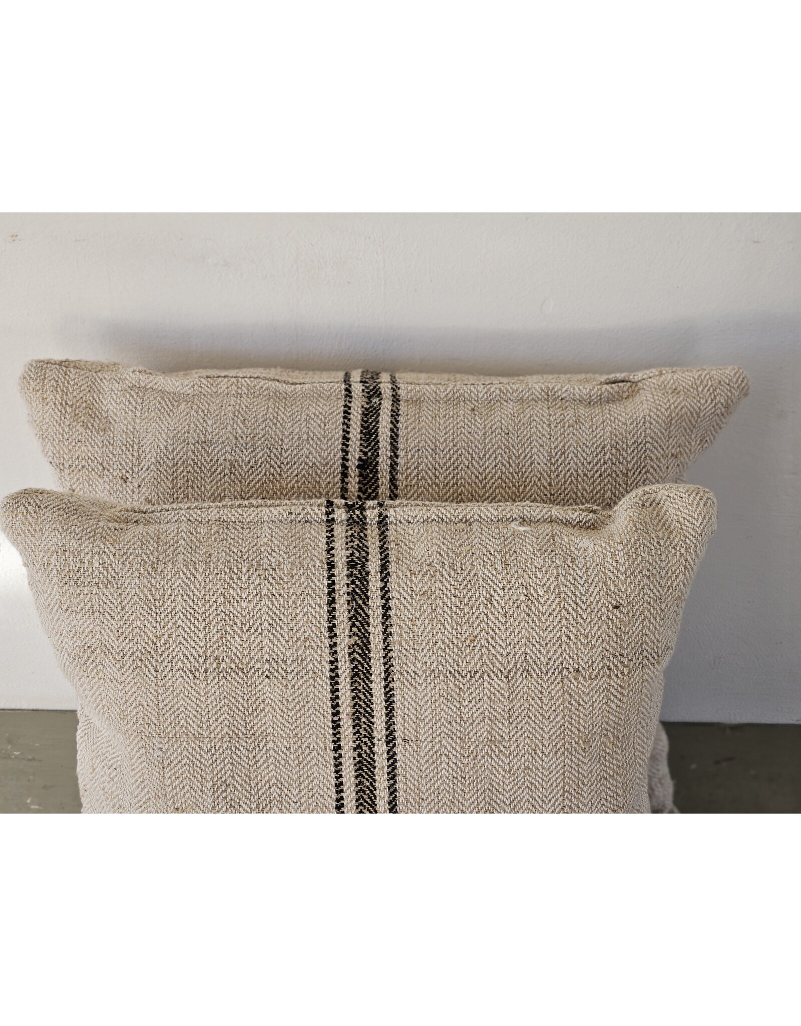 Guinevere Woonkussen Graanzak zwarte streep