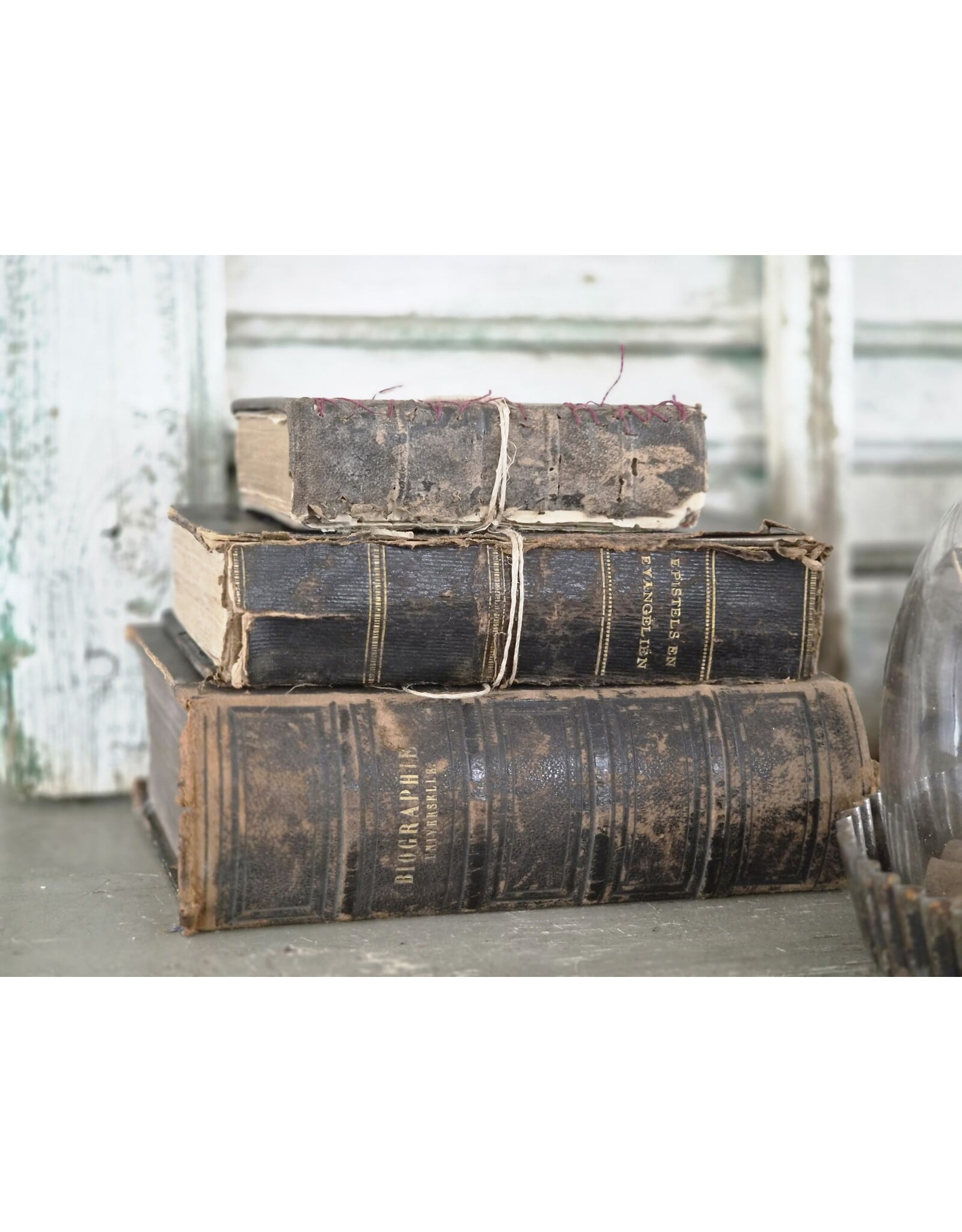 Oude Franse Boekenbundel Zwart