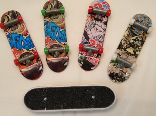 Skatepark Set van 5 finger skateboards