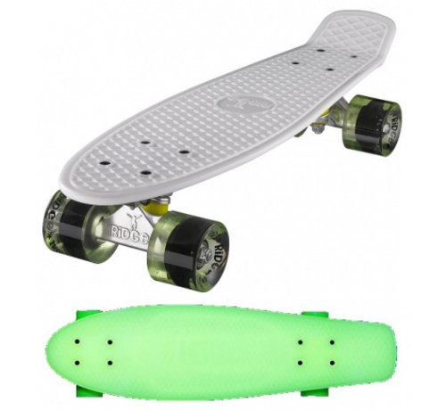 Ridge Ridge retro cruiser glow in the dark mit klare grune Rollen